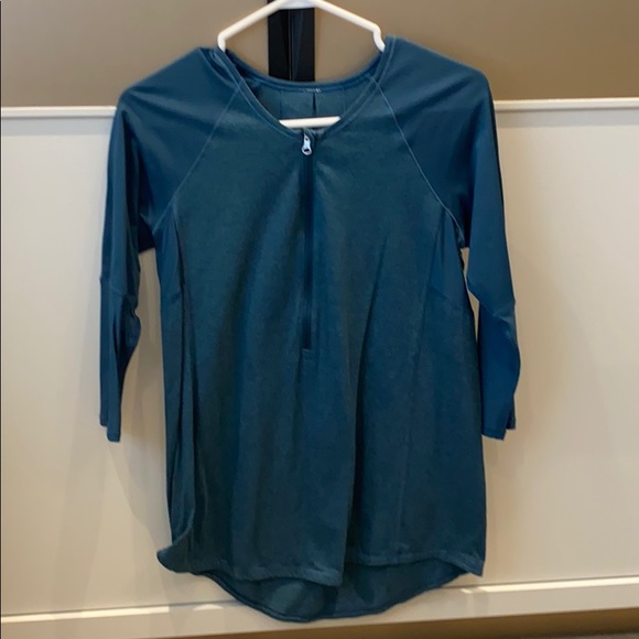 Lululemon top